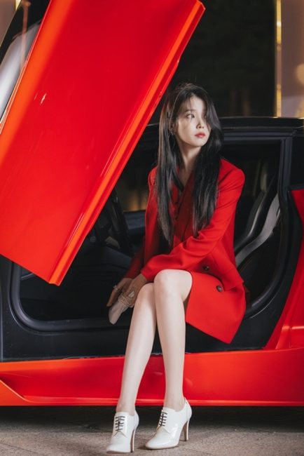 21세기 대군부인 아이유X변우석, “입헌군주제” 속 ‘워너비·대군·부부’ 패션 스타일링