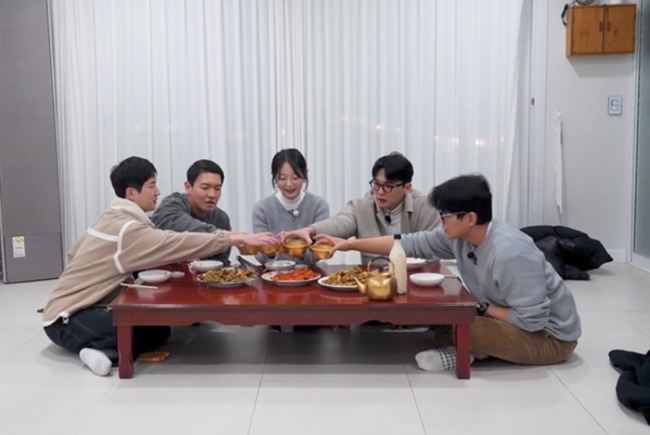 나솔사계 161회 25기 영자, 4대 1 데이트…20기 영식·25기 순자 대화 결말