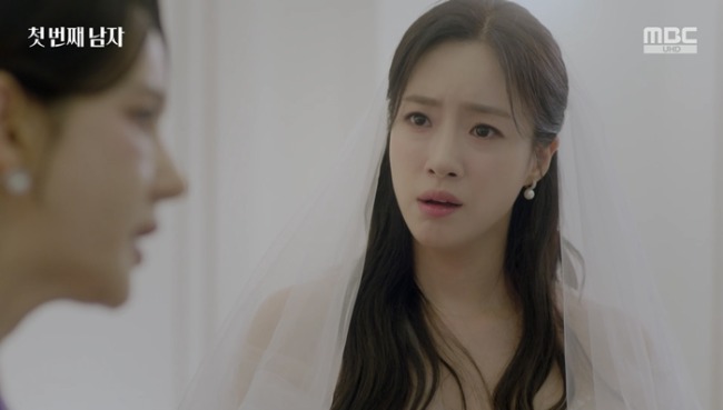 첫 번째 남자 94회 함은정, 가짜 함은정 따귀 때리며 결혼식장 난입
