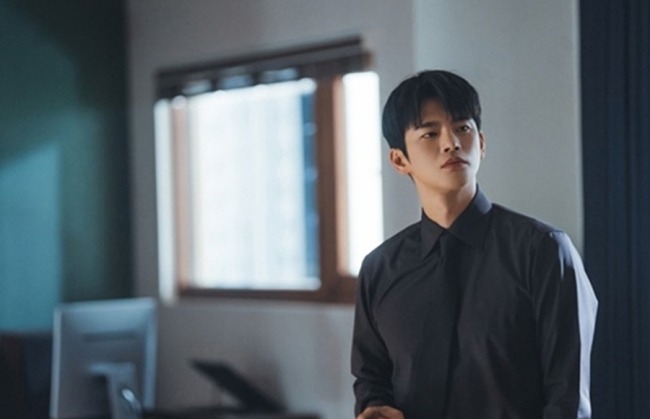 '내일도 출근!' 서인국, '삼노맨' 강시우로 냉미남 상사 변신